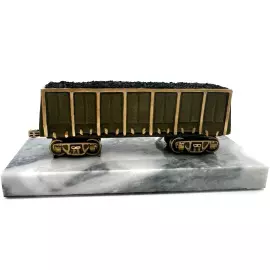 Сувенир из бронзы и мрамора "Вагон"